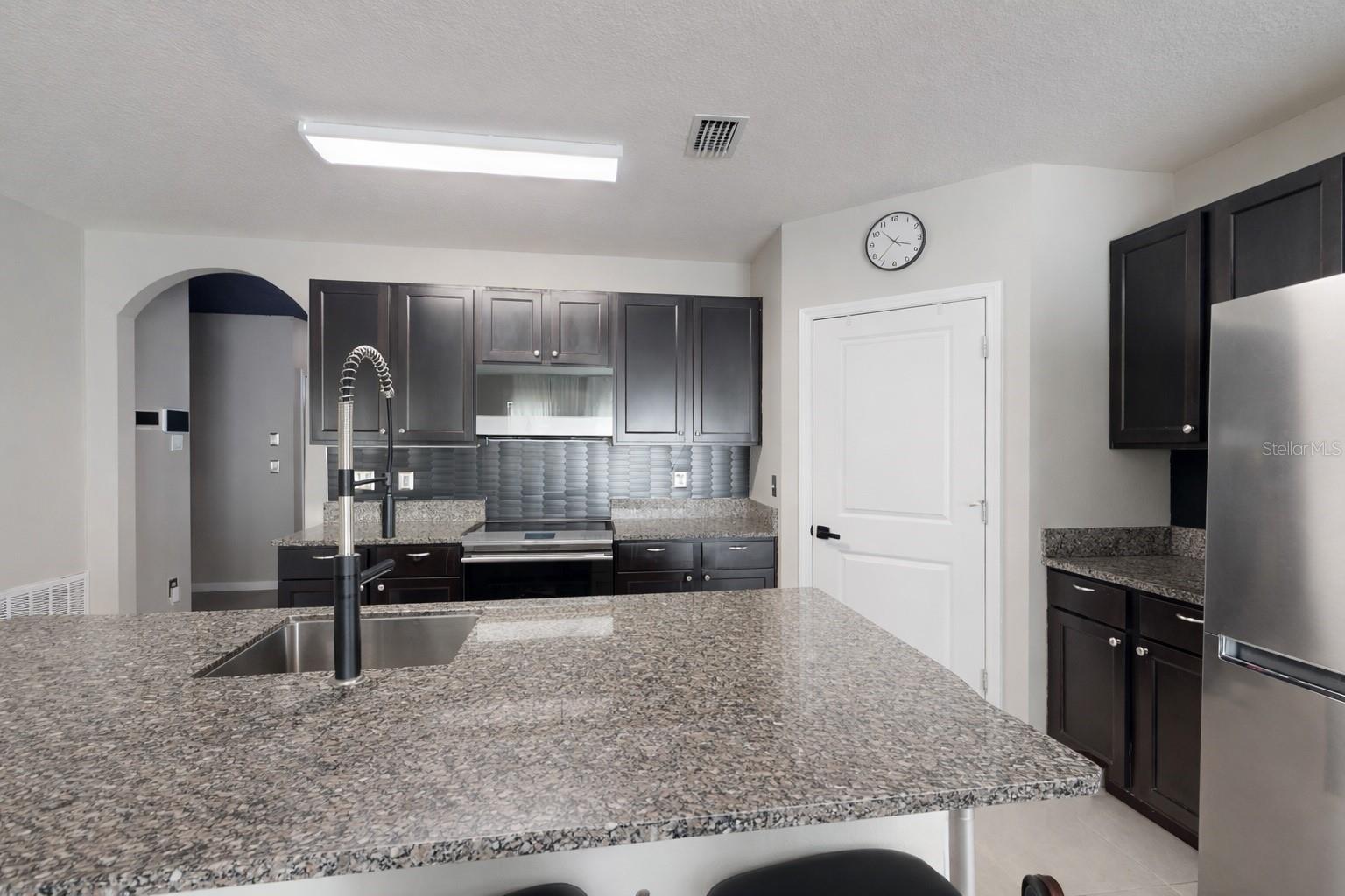 Image 4 of 19 For 11816 Myrtle Rock Drive