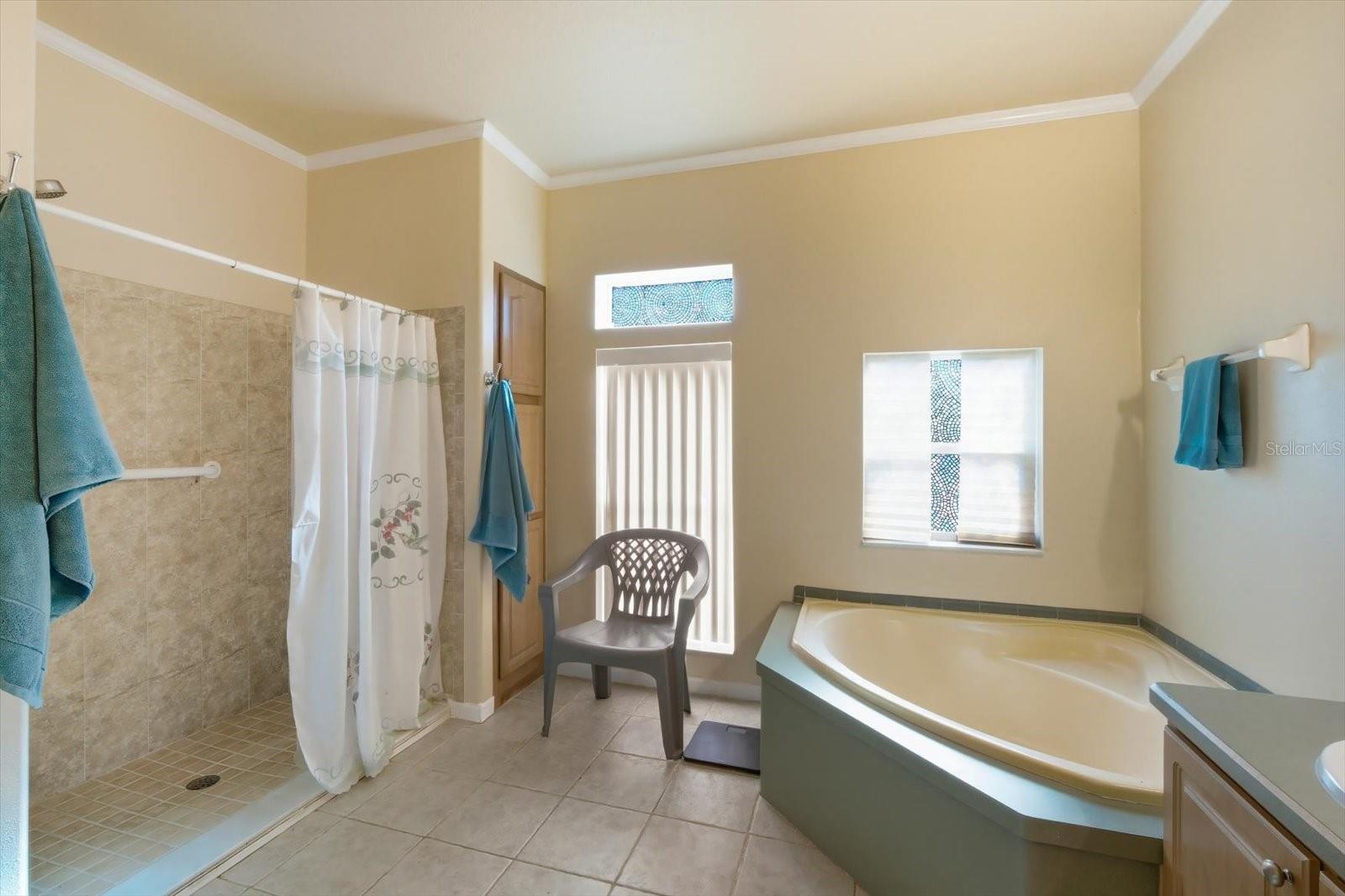 Image 19 of 38 For 13117 Hexam Road