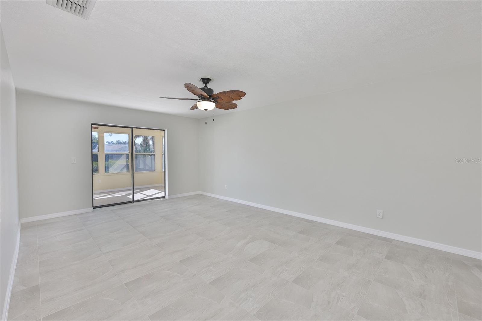 Image 21 of 55 For 6523 King Palm Way