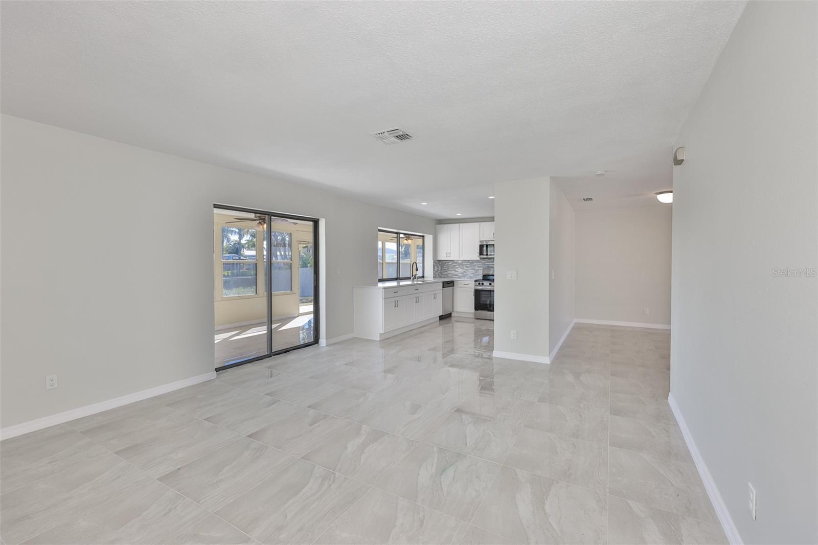 Image 28 of 55 For 6523 King Palm Way