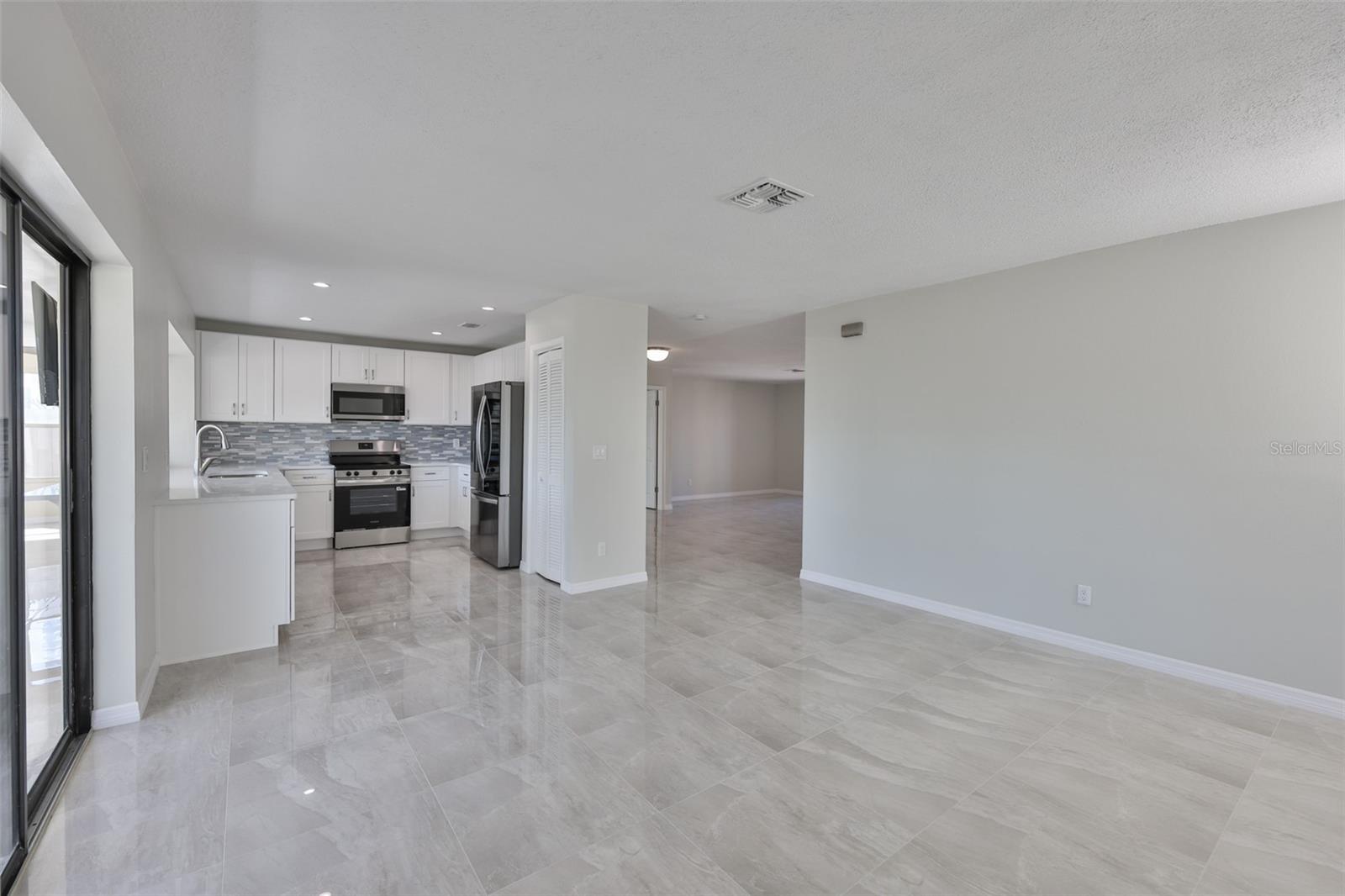 Image 29 of 55 For 6523 King Palm Way