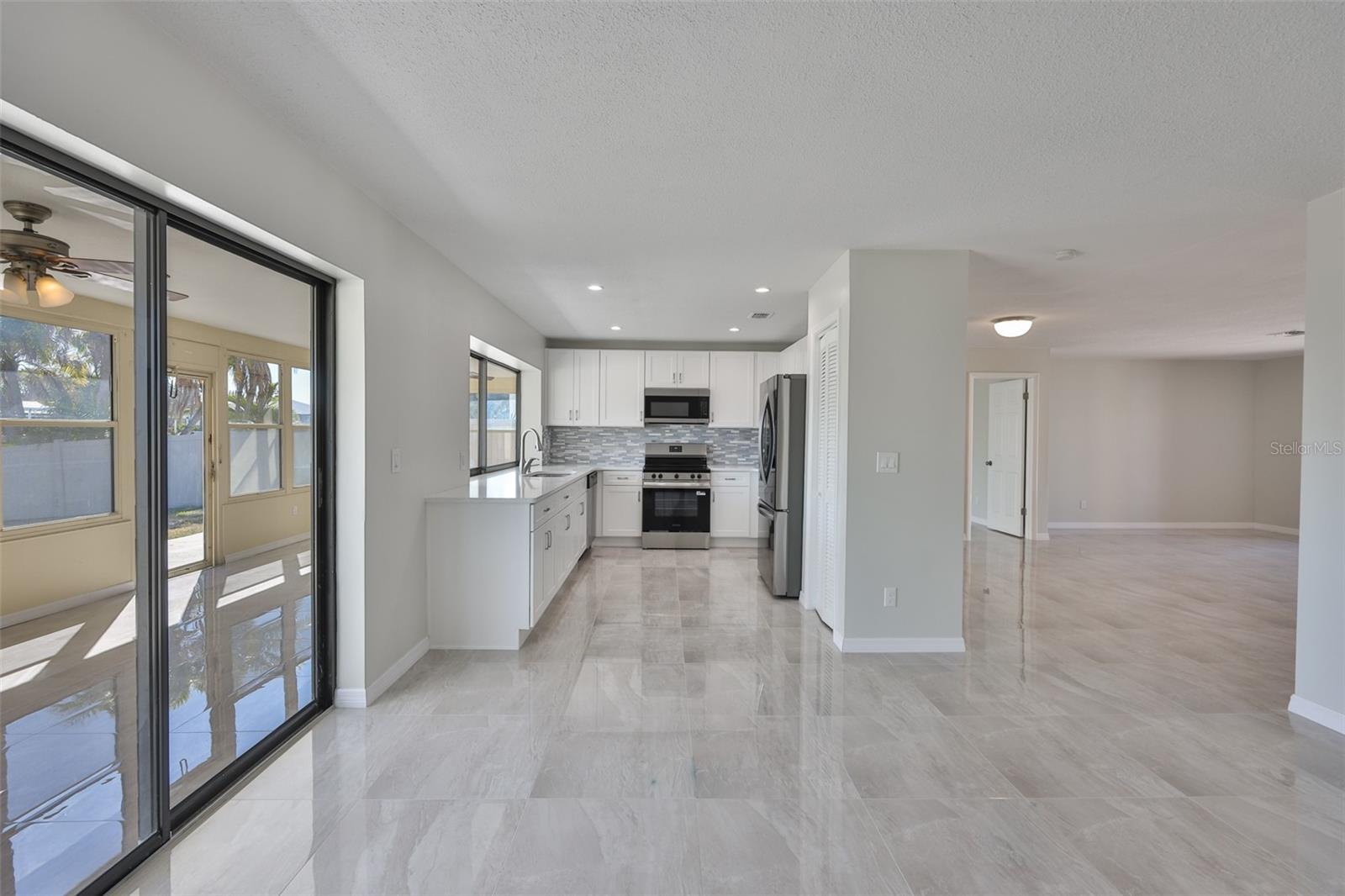 Image 30 of 55 For 6523 King Palm Way