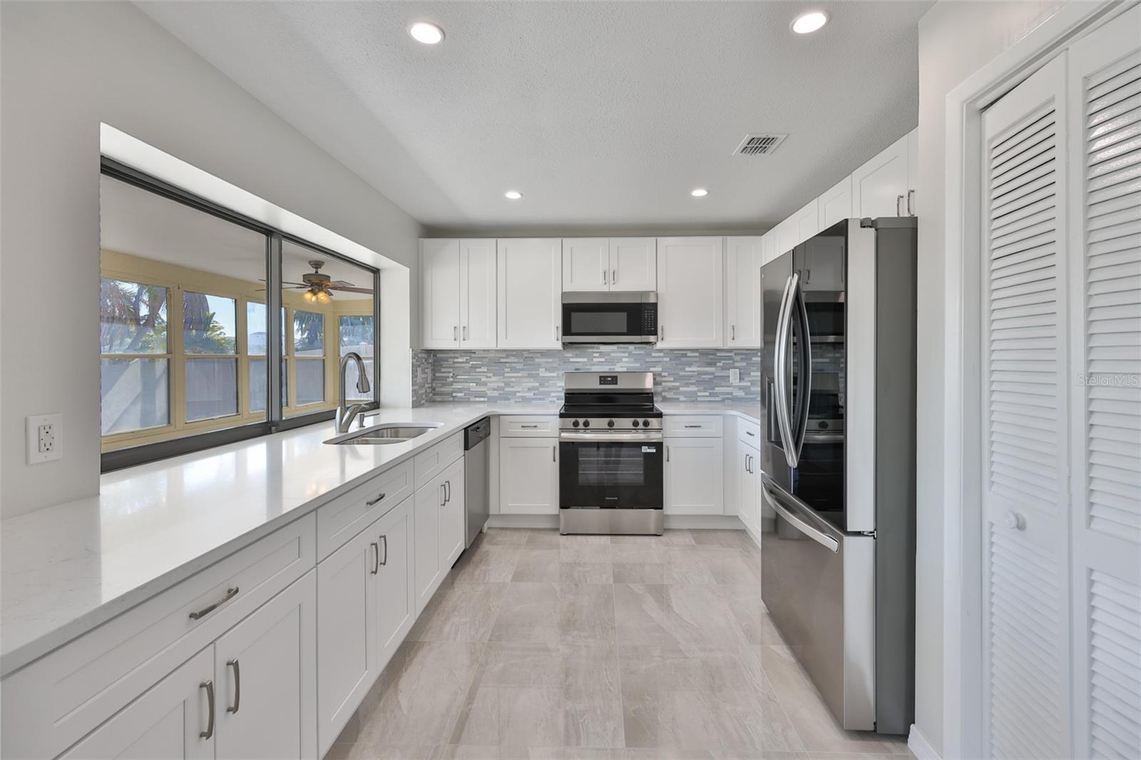 Image 33 of 55 For 6523 King Palm Way