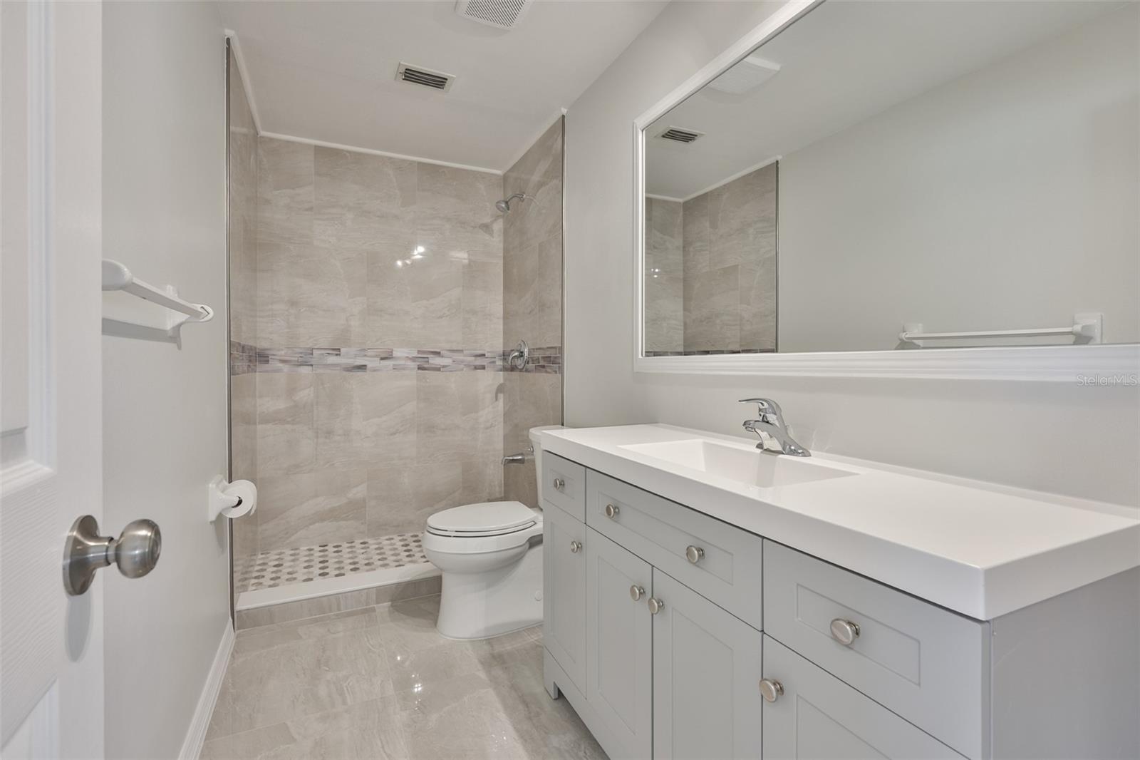 Image 36 of 55 For 6523 King Palm Way