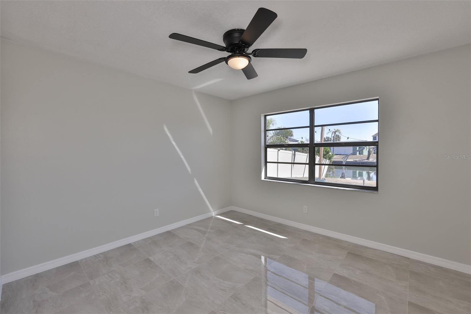 Image 40 of 55 For 6523 King Palm Way