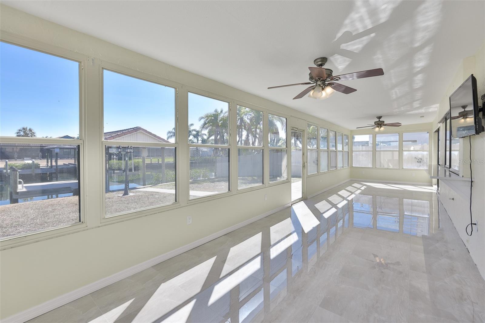 Image 43 of 55 For 6523 King Palm Way