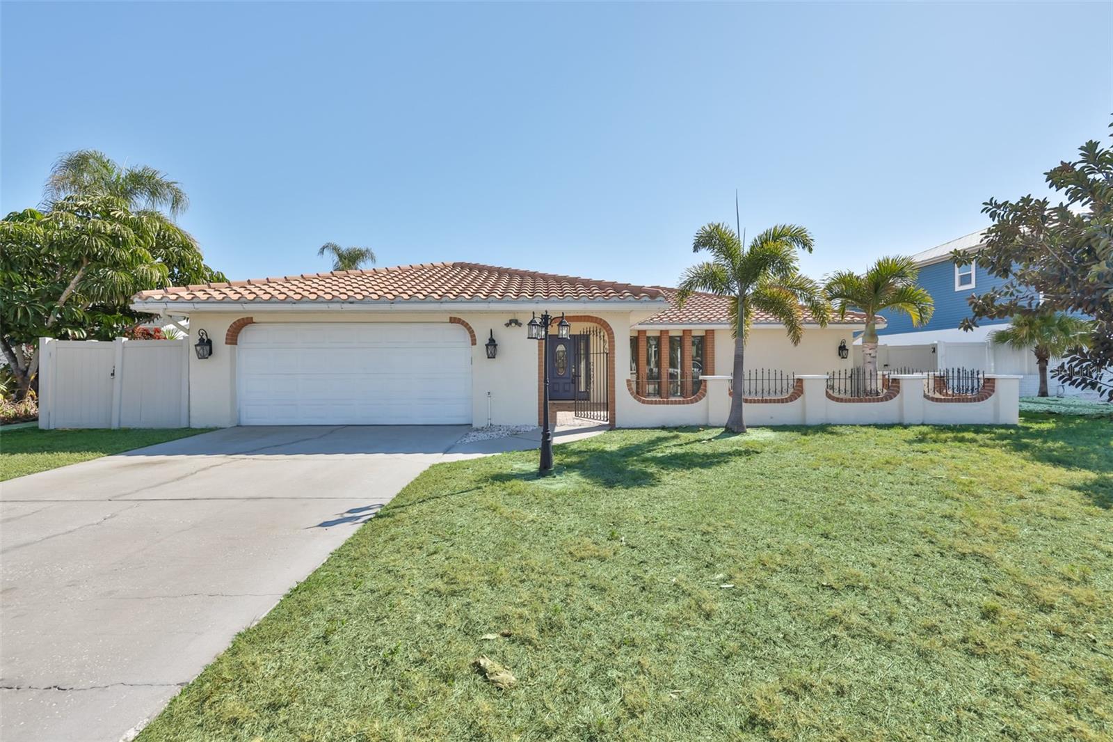 Image 5 of 55 For 6523 King Palm Way