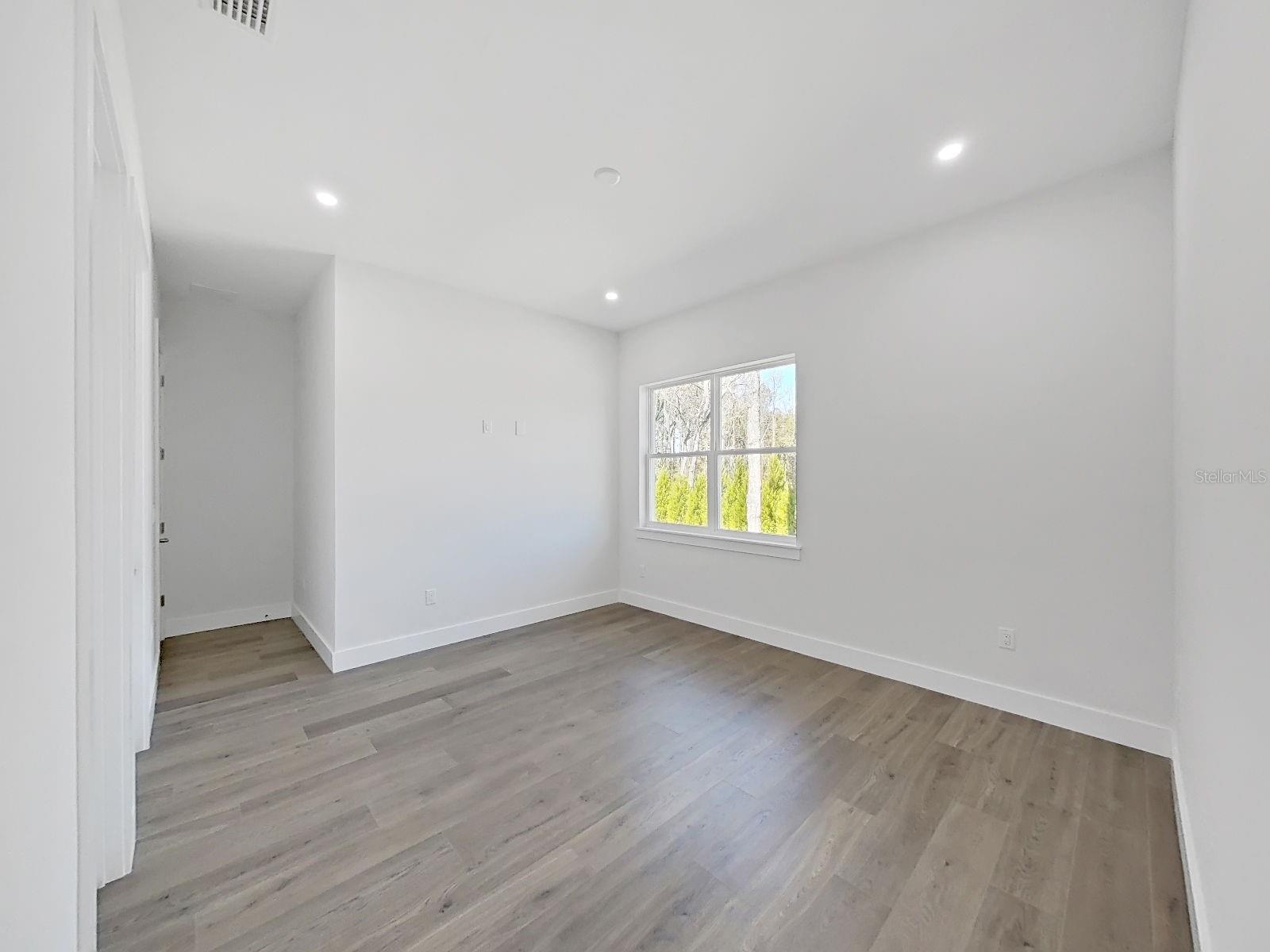 Image 28 of 55 For 4716 Hickory Oak Drive