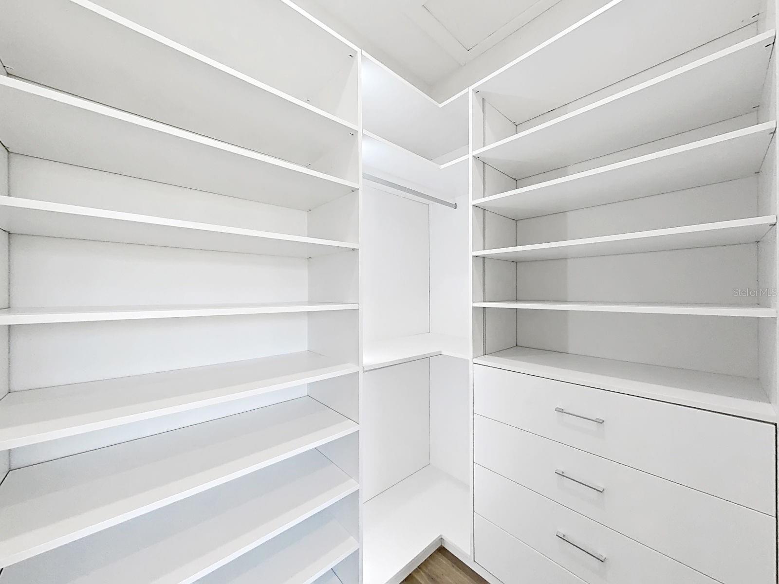 Image 29 of 55 For 4716 Hickory Oak Drive