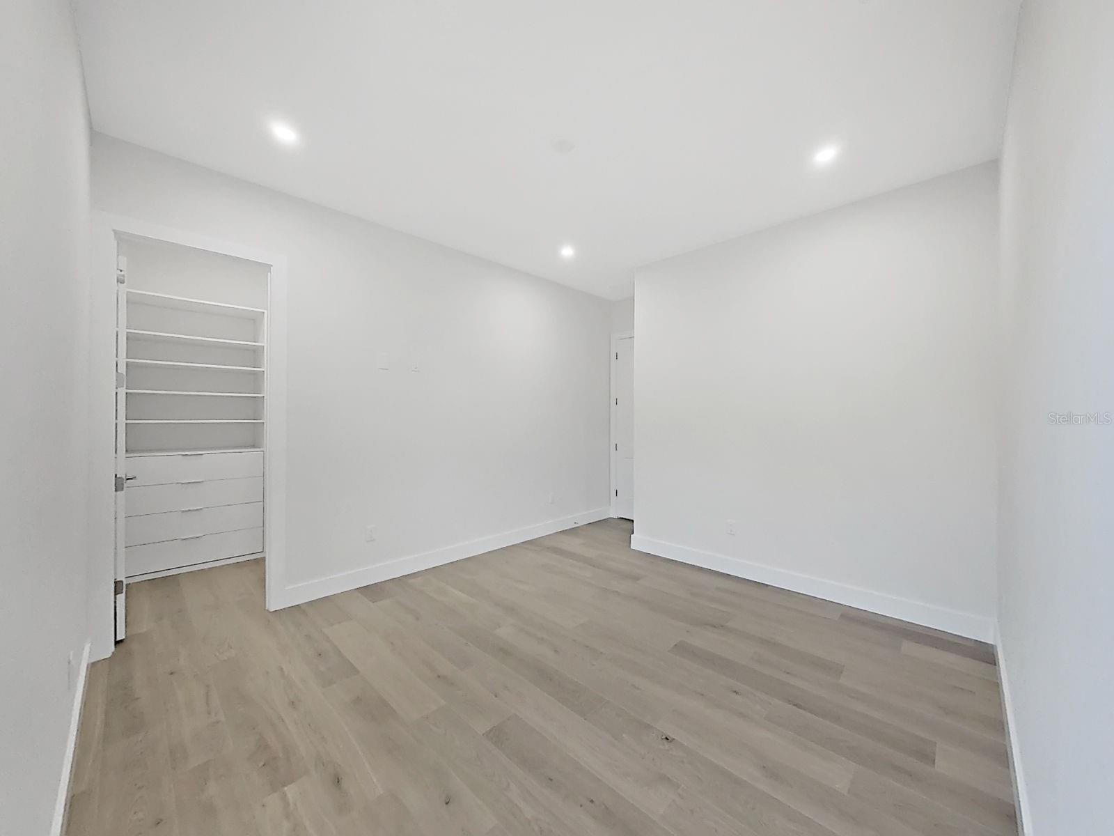 Image 33 of 55 For 4716 Hickory Oak Drive