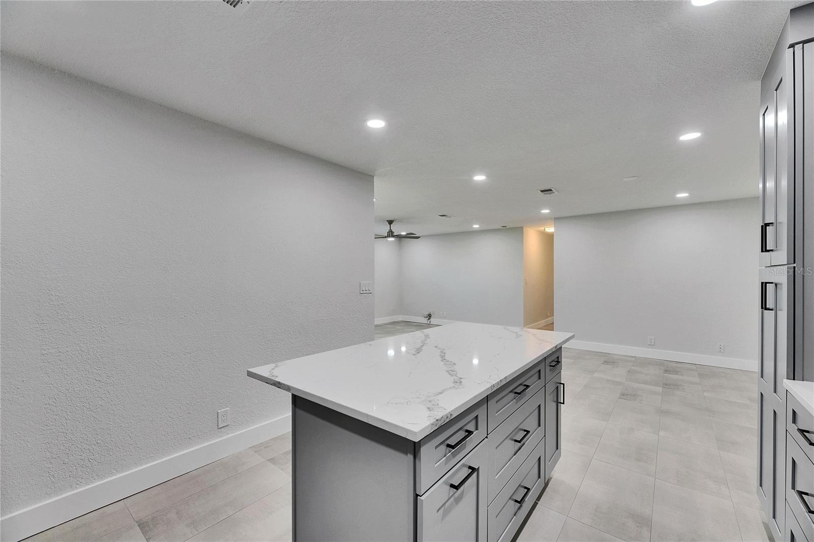 Image 11 of 52 For 1025 Apollo Beach Boulevard 1