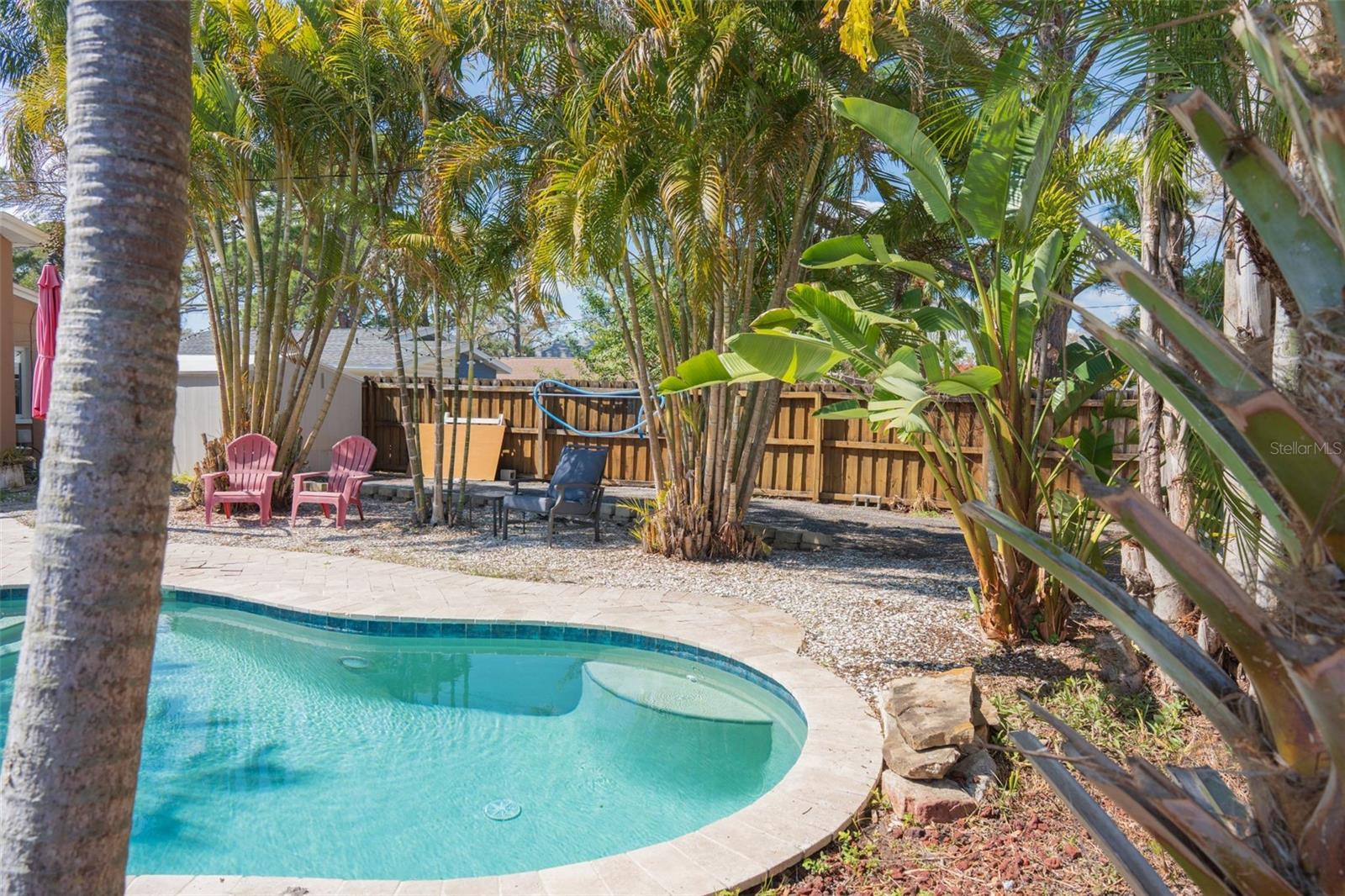 Image 27 of 40 For 619 Garland Street N