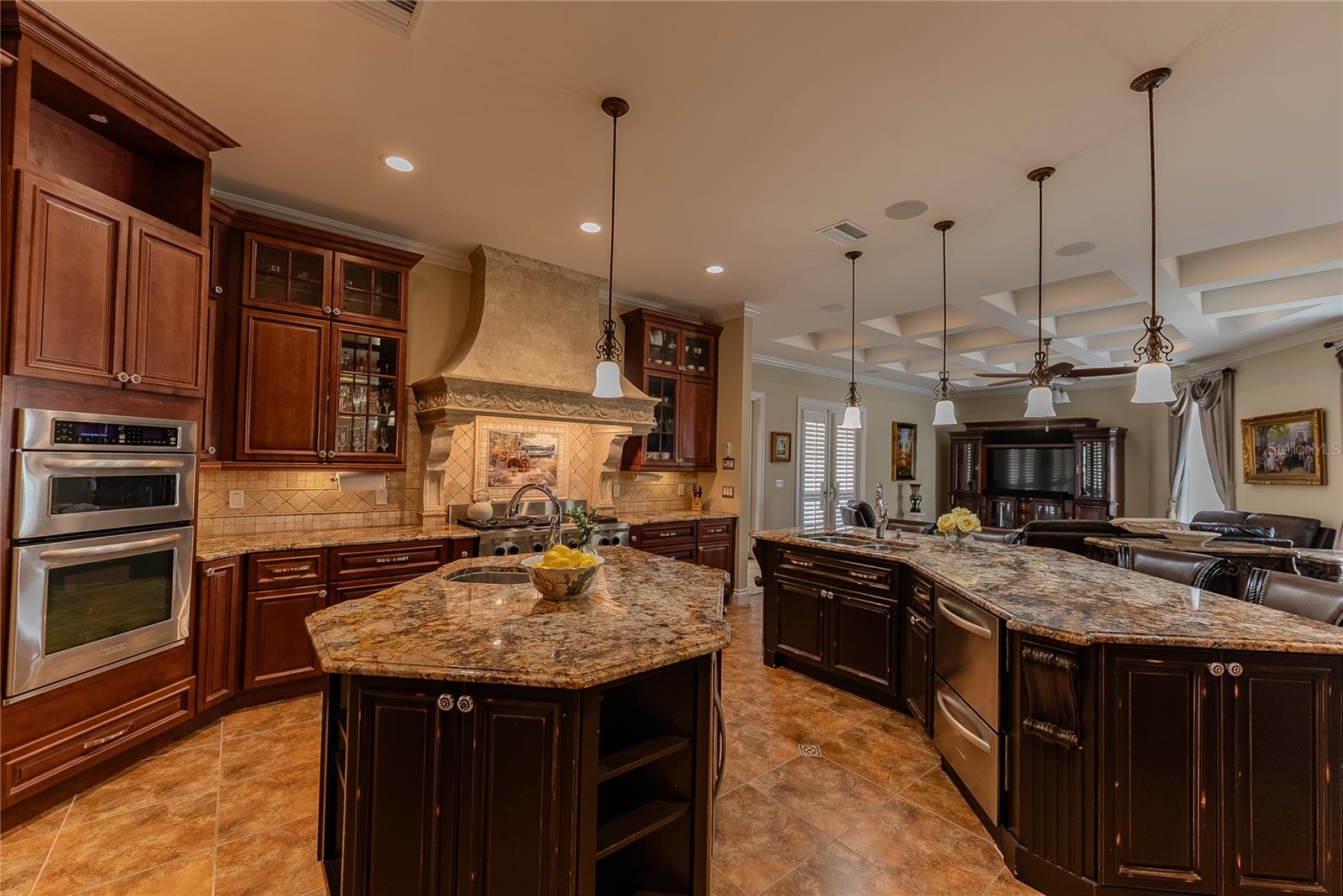 Image 14 of 62 For 3341 Gulf Boulevard