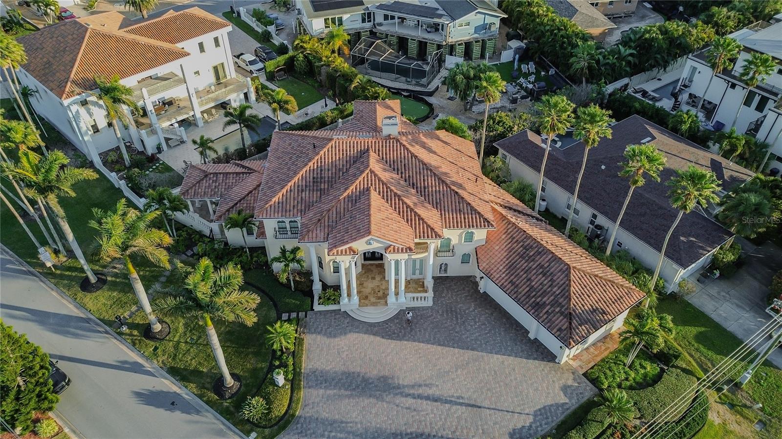 Image 2 of 62 For 3341 Gulf Boulevard