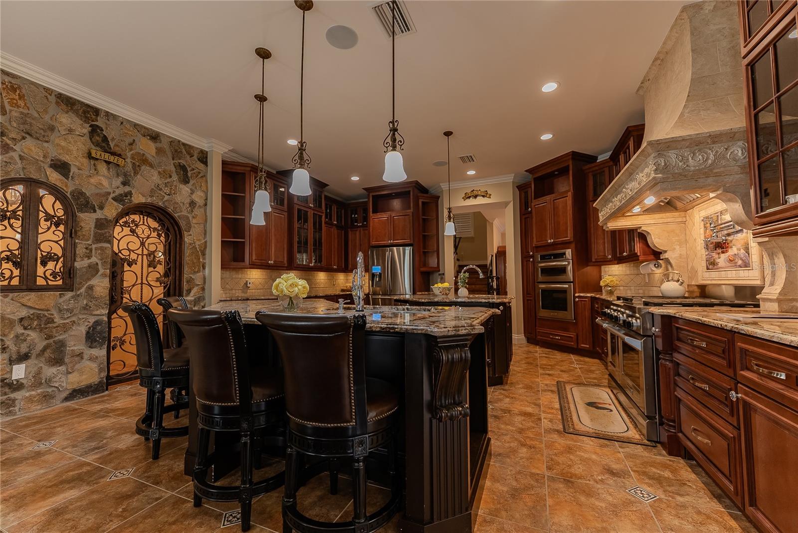 Image 6 of 62 For 3341 Gulf Boulevard