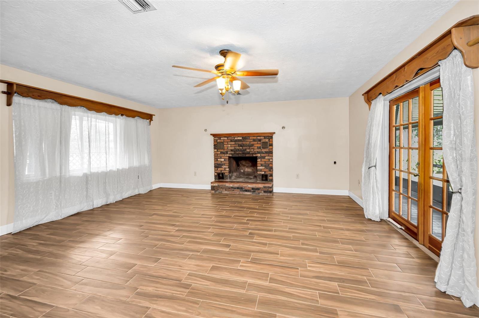 Listing photo id 34 for 7230 Old Homestead Road