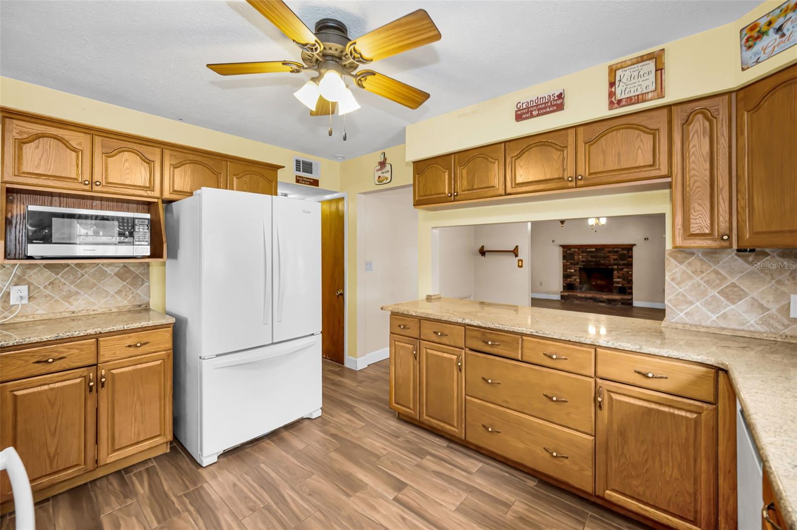 Listing photo id 40 for 7230 Old Homestead Road