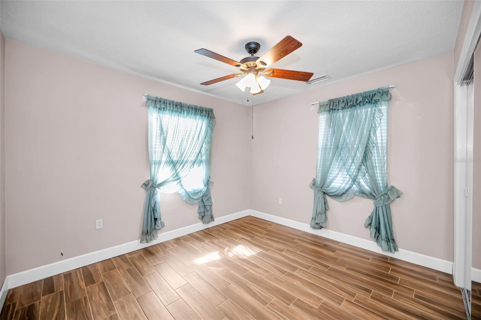 Listing photo id 47 for 7230 Old Homestead Road