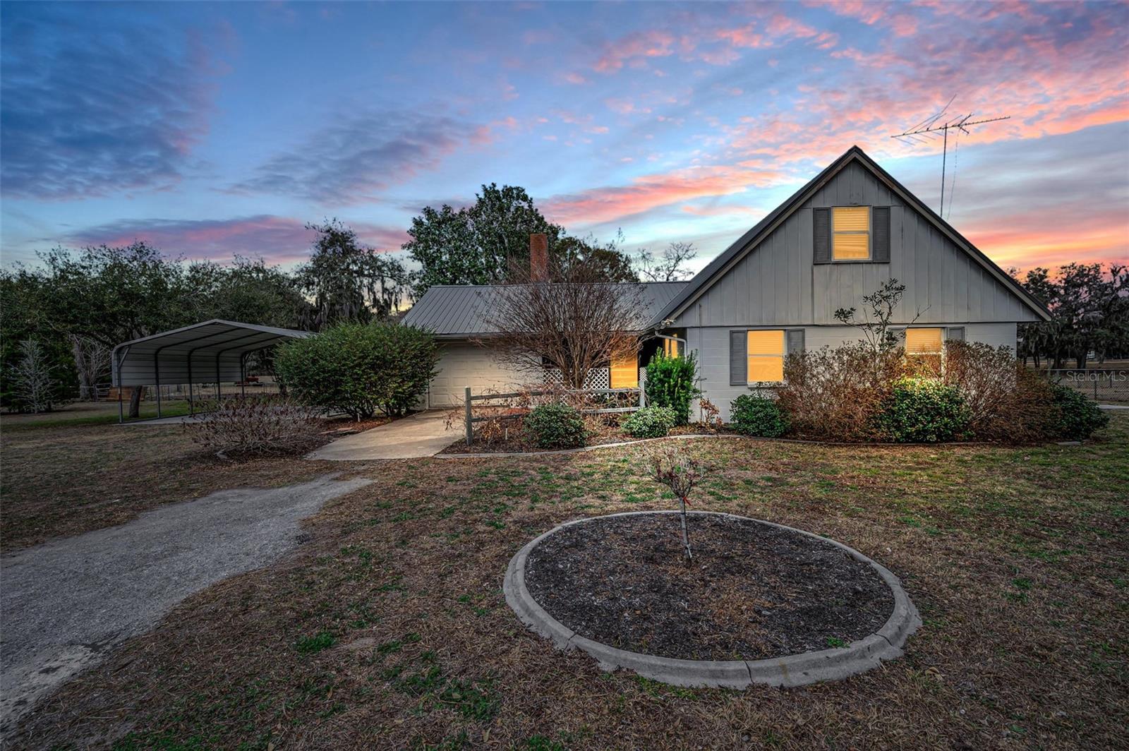 Listing photo id 3 for 7230 Old Homestead Road