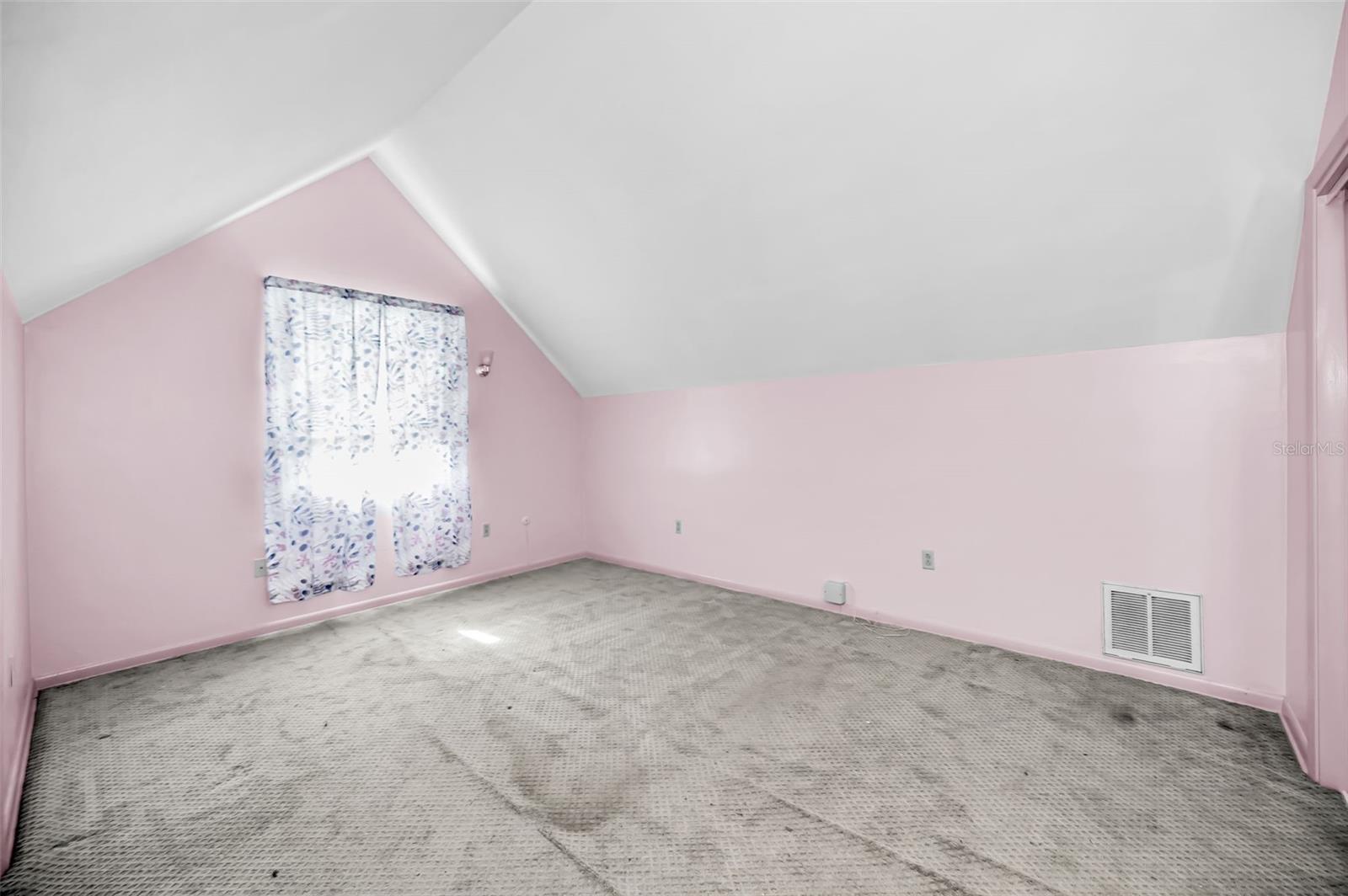 Listing photo id 48 for 7230 Old Homestead Road