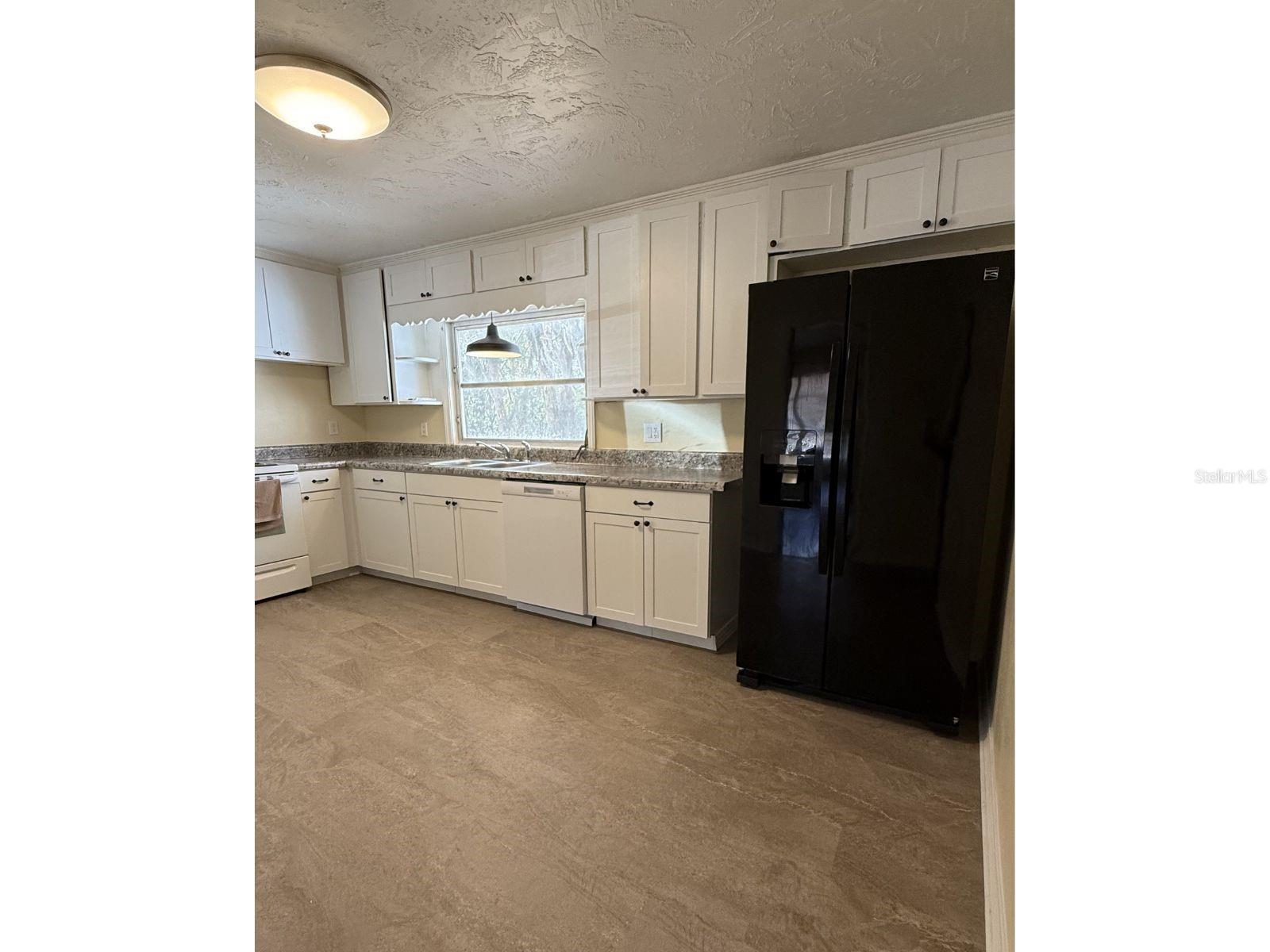 Image 8 of 32 For 13725 10th Street