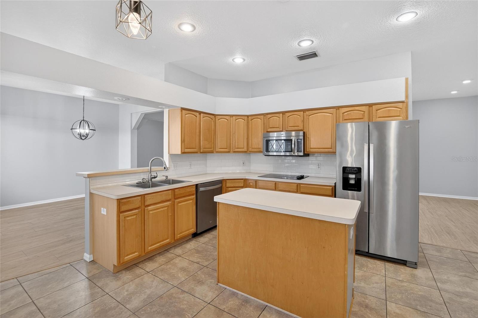 Image 16 of 45 For 11304 Balm Riverview Road