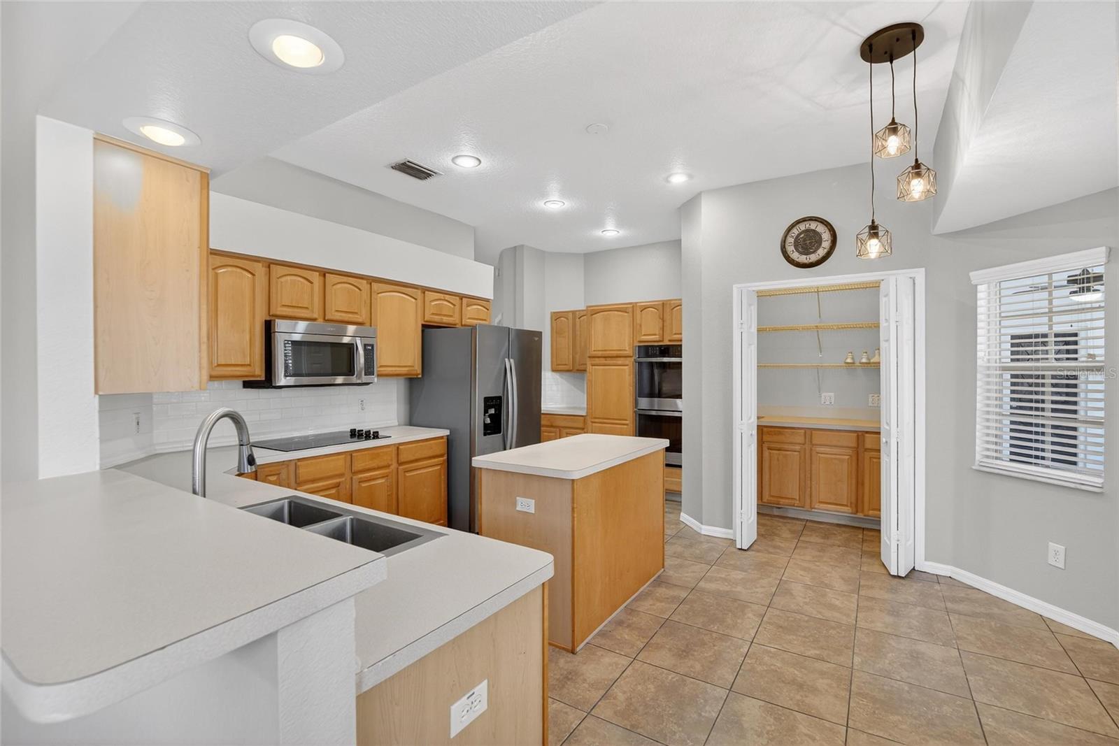 Image 17 of 45 For 11304 Balm Riverview Road