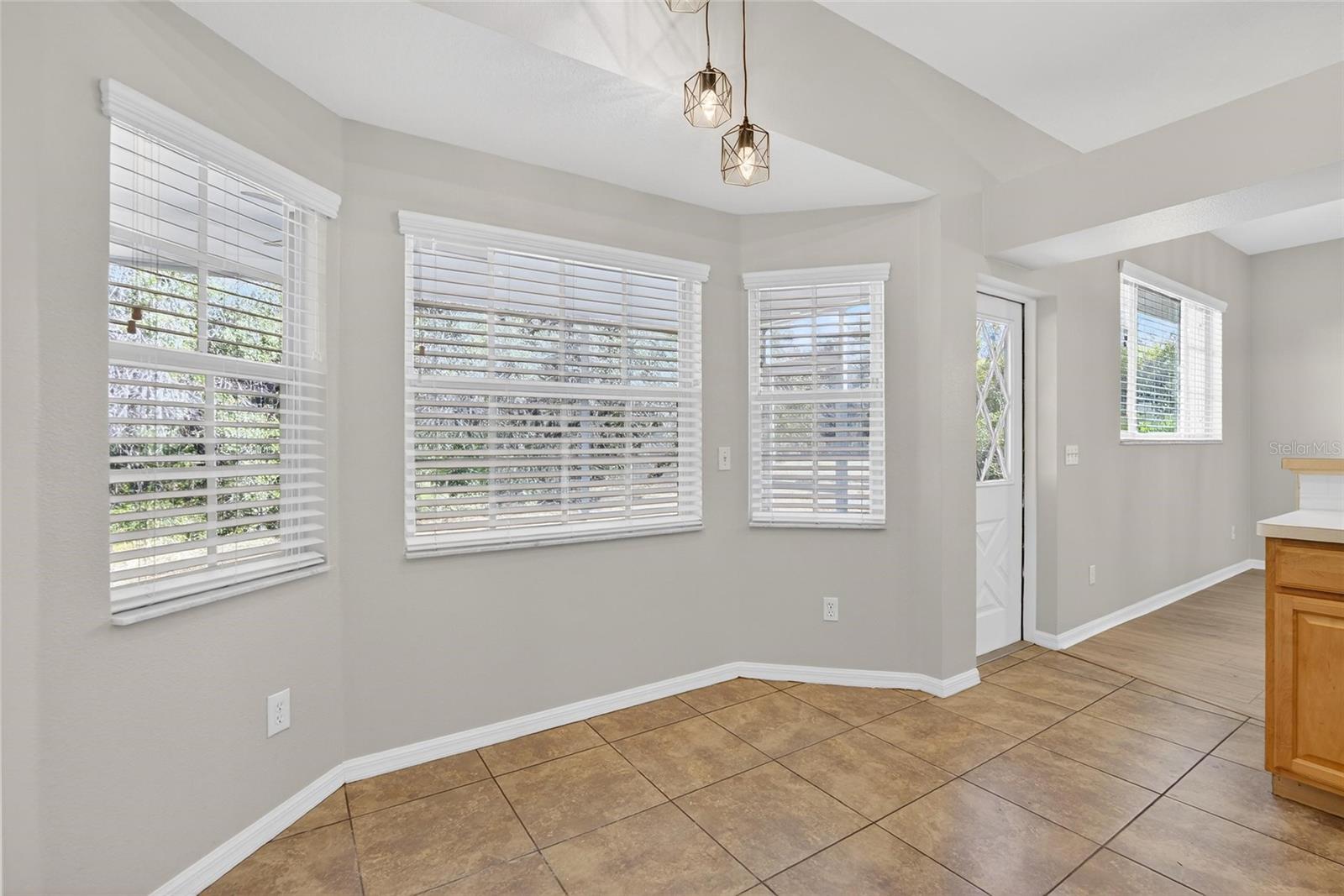 Image 19 of 45 For 11304 Balm Riverview Road