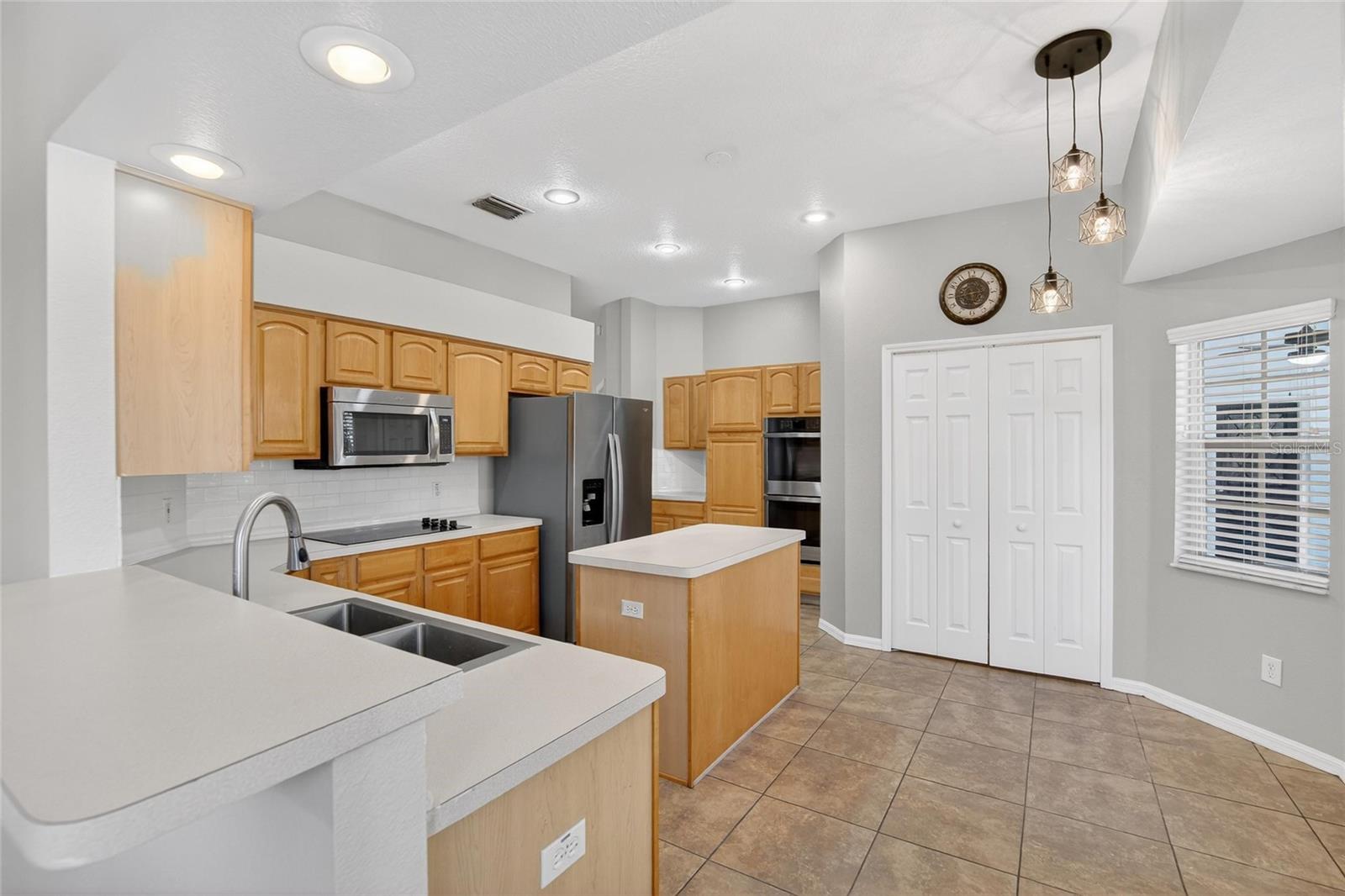 Image 2 of 45 For 11304 Balm Riverview Road