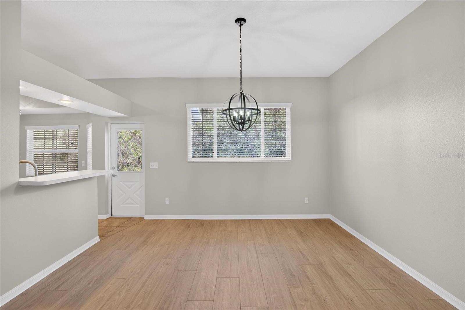 Image 21 of 45 For 11304 Balm Riverview Road