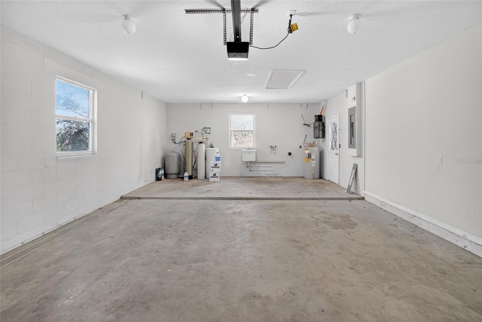 Image 33 of 45 For 11304 Balm Riverview Road