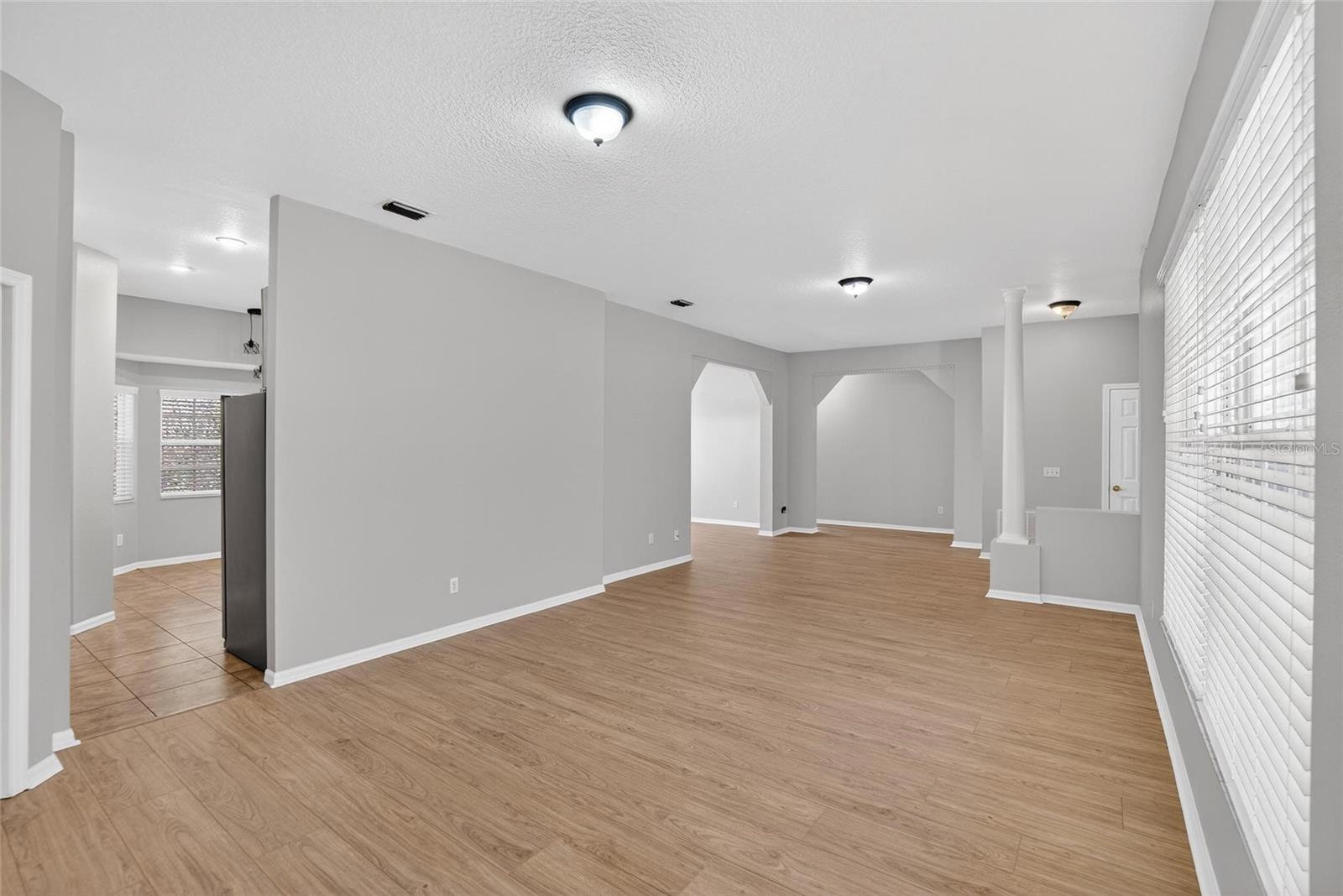 Image 8 of 45 For 11304 Balm Riverview Road