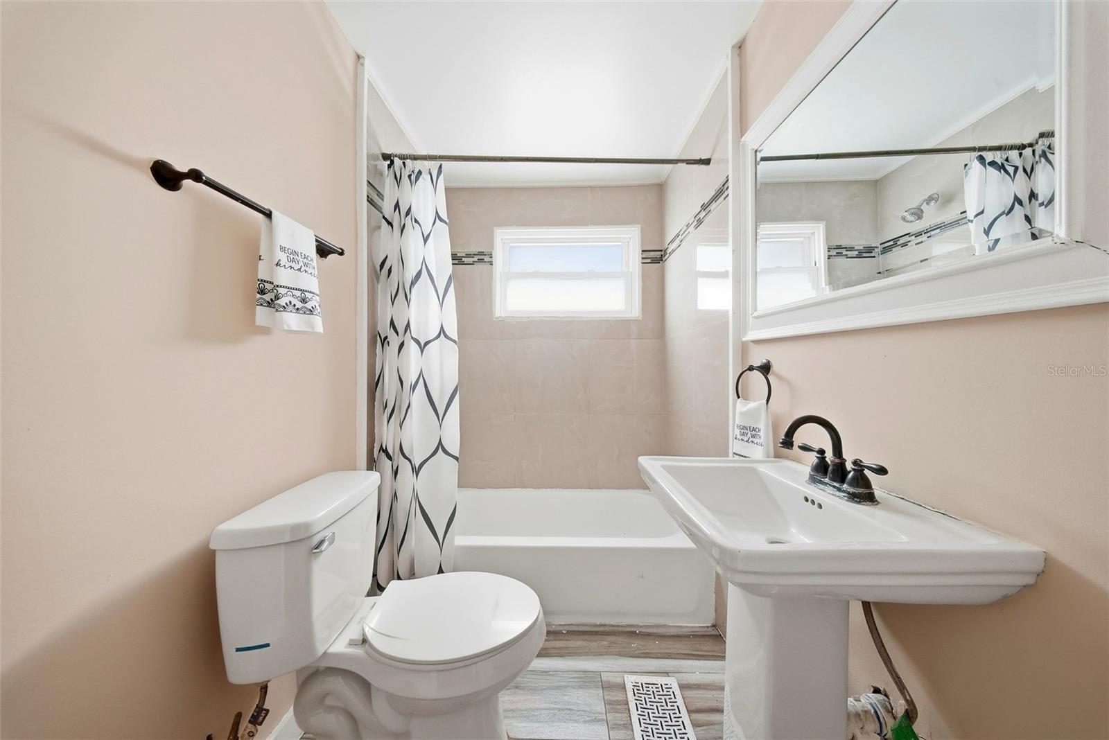 Image 22 of 39 For 514 Morgan Street