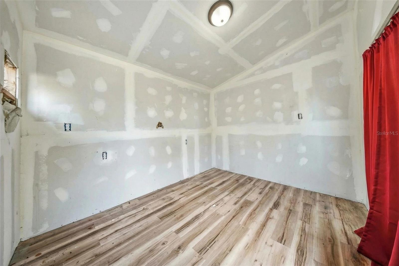 Image 34 of 39 For 514 Morgan Street