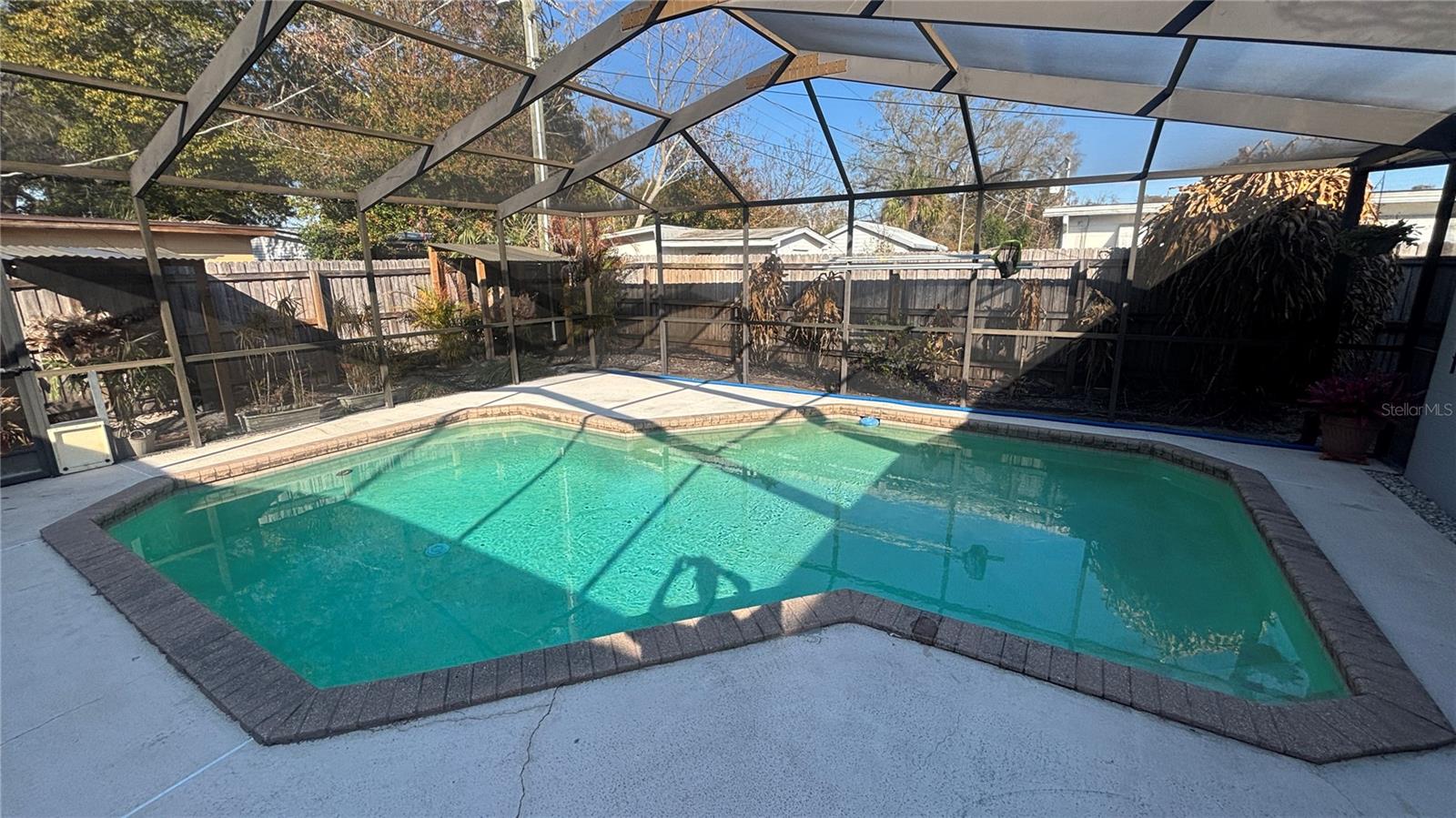 Image 18 of 25 For 2002 Robson Street