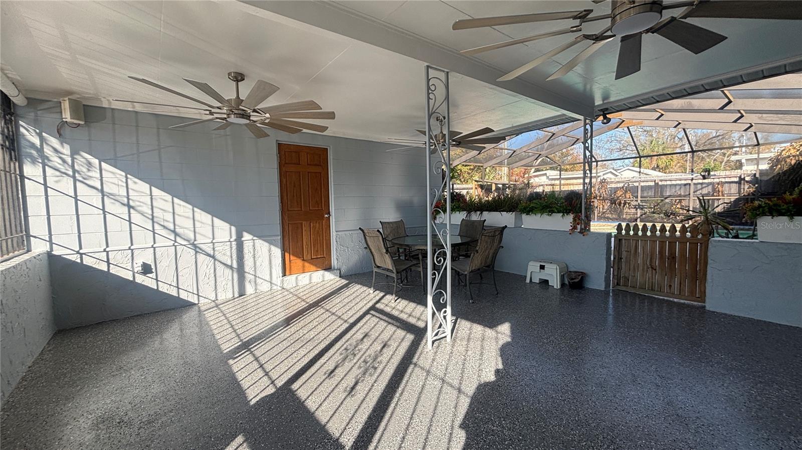 Image 20 of 25 For 2002 Robson Street