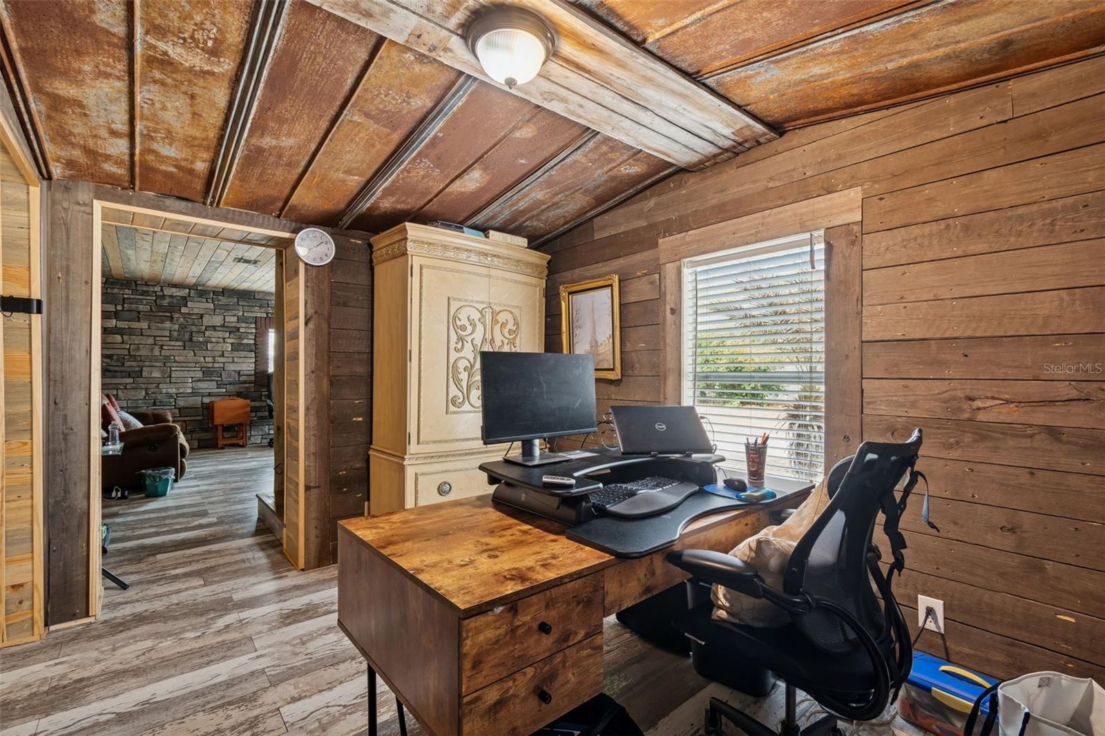 Image 42 of 100 For 6411 Holloman Creek Court