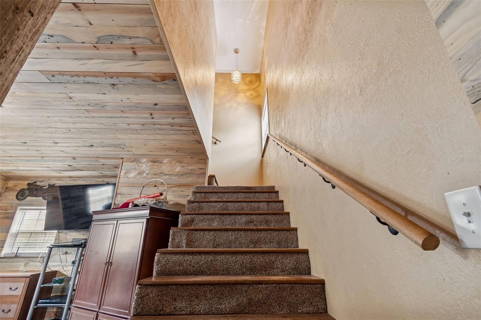 Image 43 of 100 For 6411 Holloman Creek Court