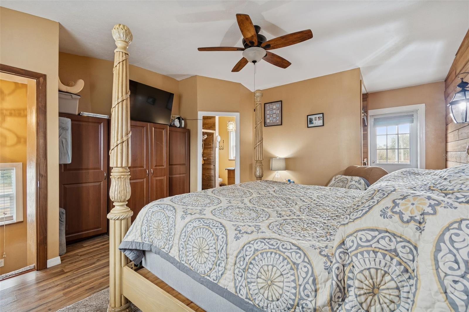 Image 45 of 100 For 6411 Holloman Creek Court