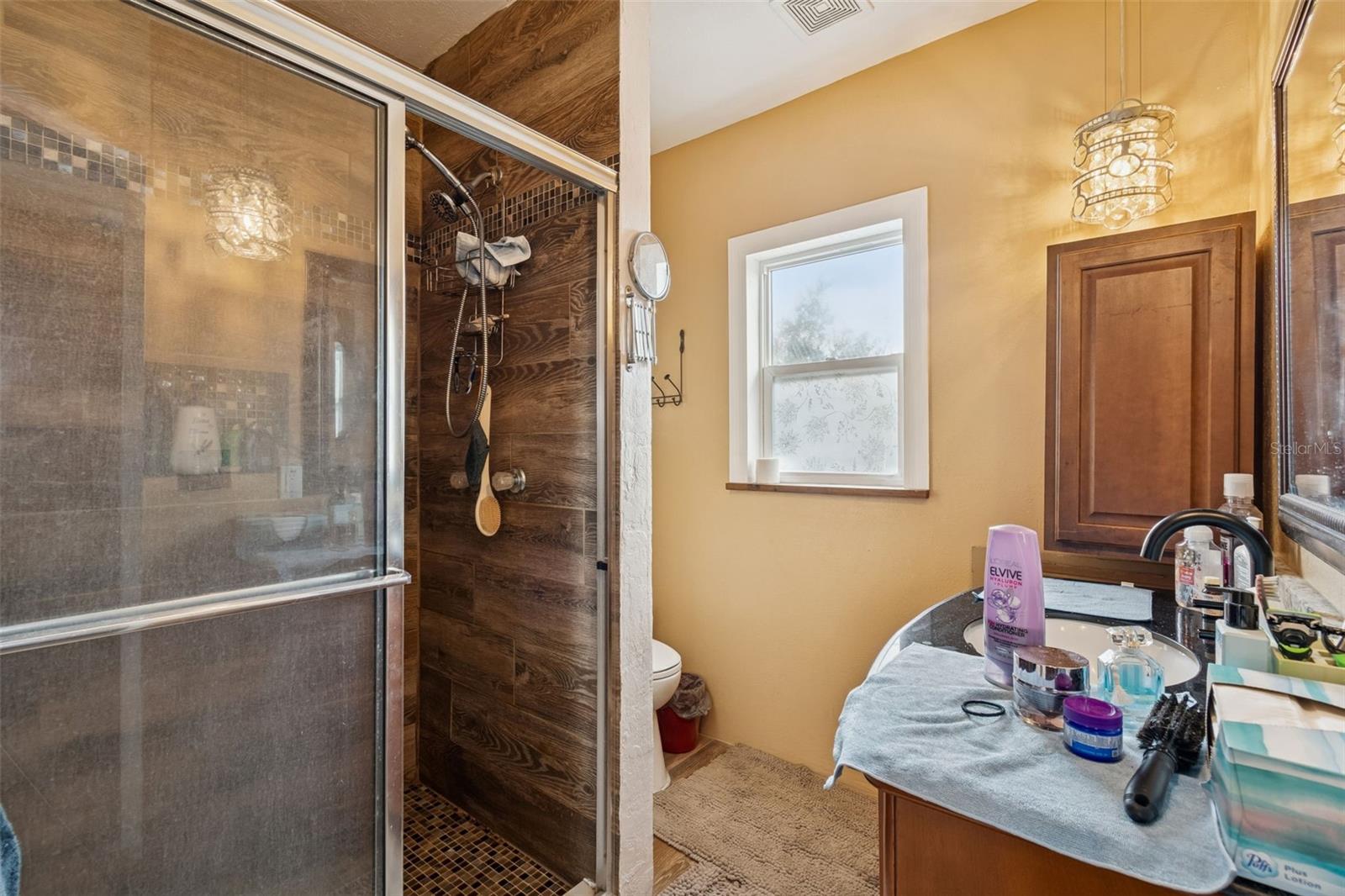 Image 48 of 100 For 6411 Holloman Creek Court