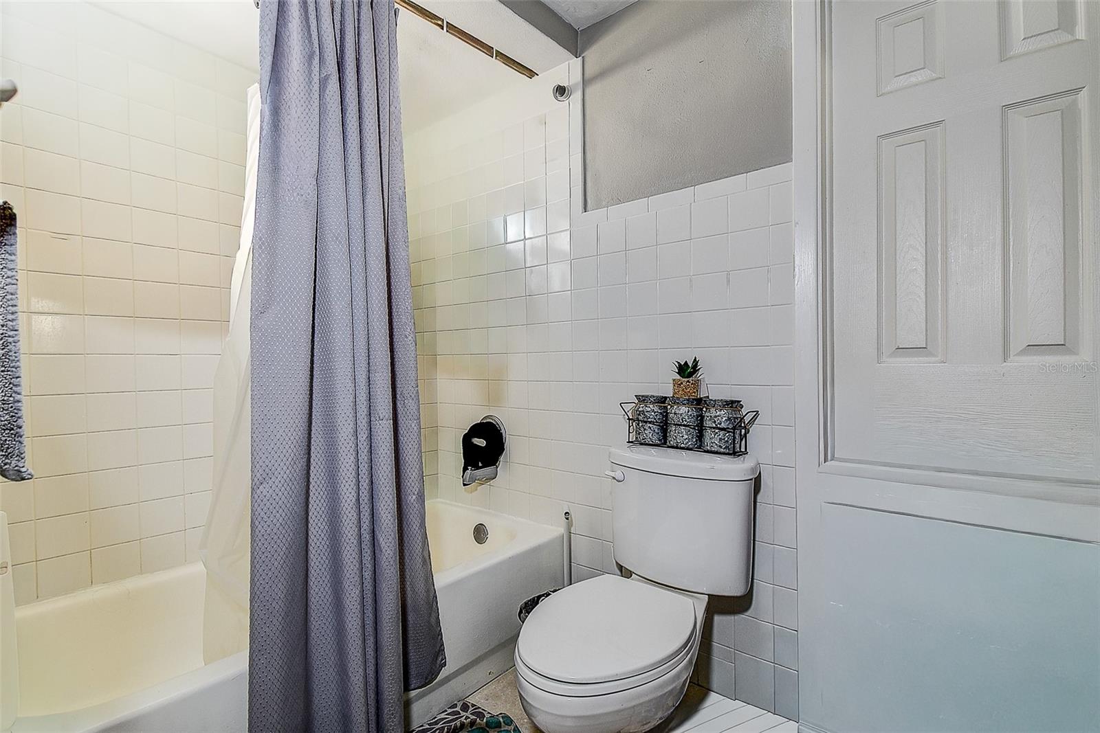 Image 16 of 32 For 3633 Blackhawk Drive