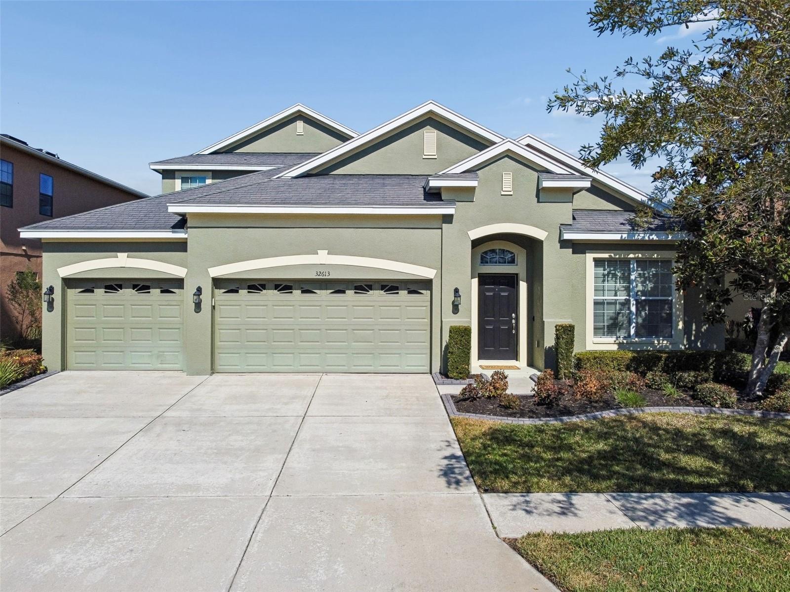 Details for 32613 Summerglade Drive, WESLEY CHAPEL, FL 33545