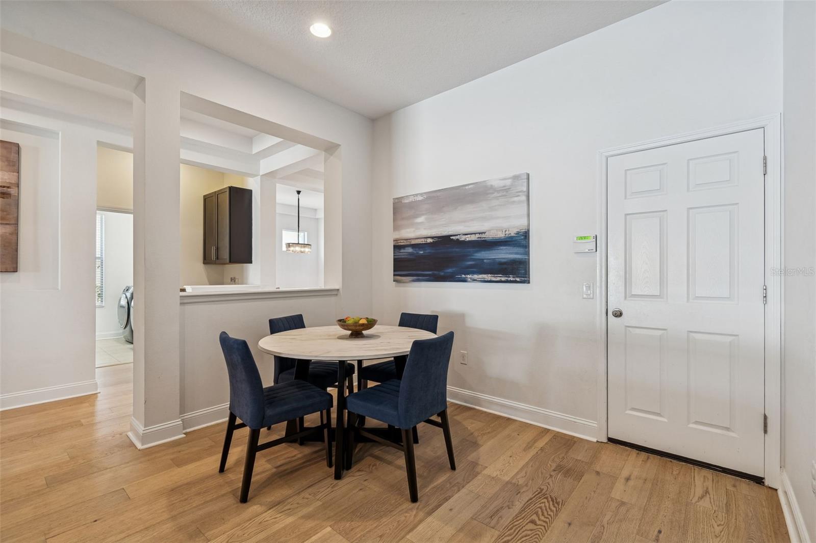 Listing photo id 10 for 32613 Summerglade Drive