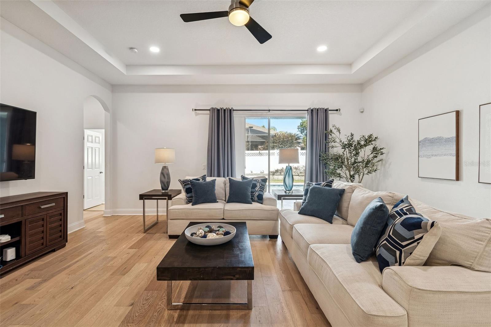 Listing photo id 22 for 32613 Summerglade Drive