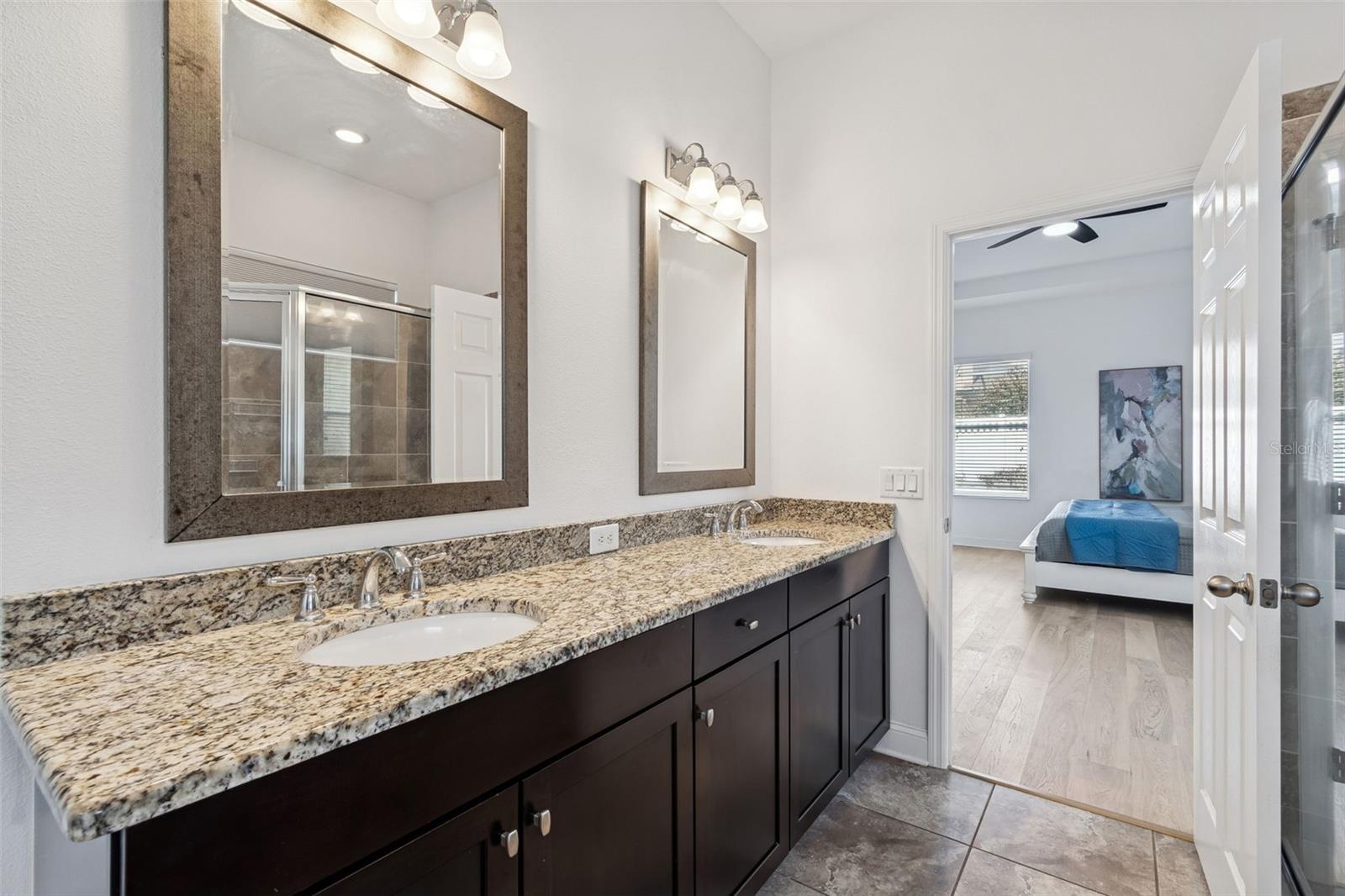 Listing photo id 32 for 32613 Summerglade Drive