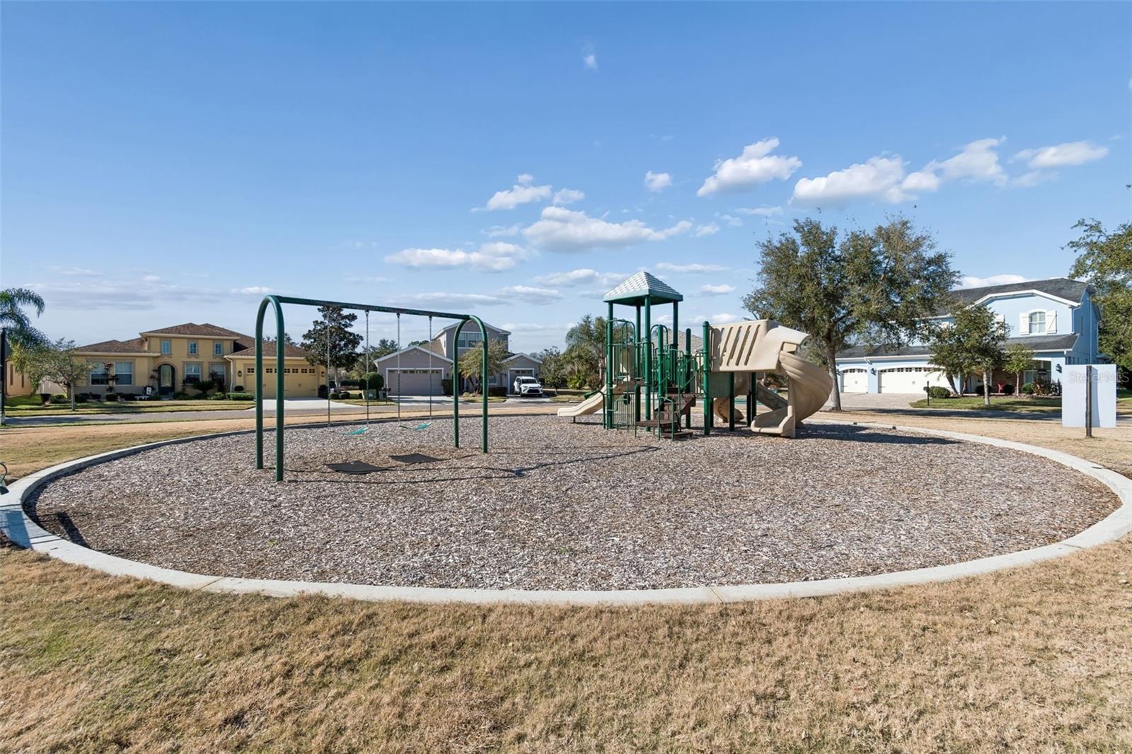 Listing photo id 53 for 32613 Summerglade Drive