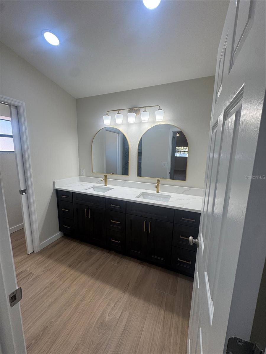 Image 17 of 25 For 2221 Cimarron Terrace