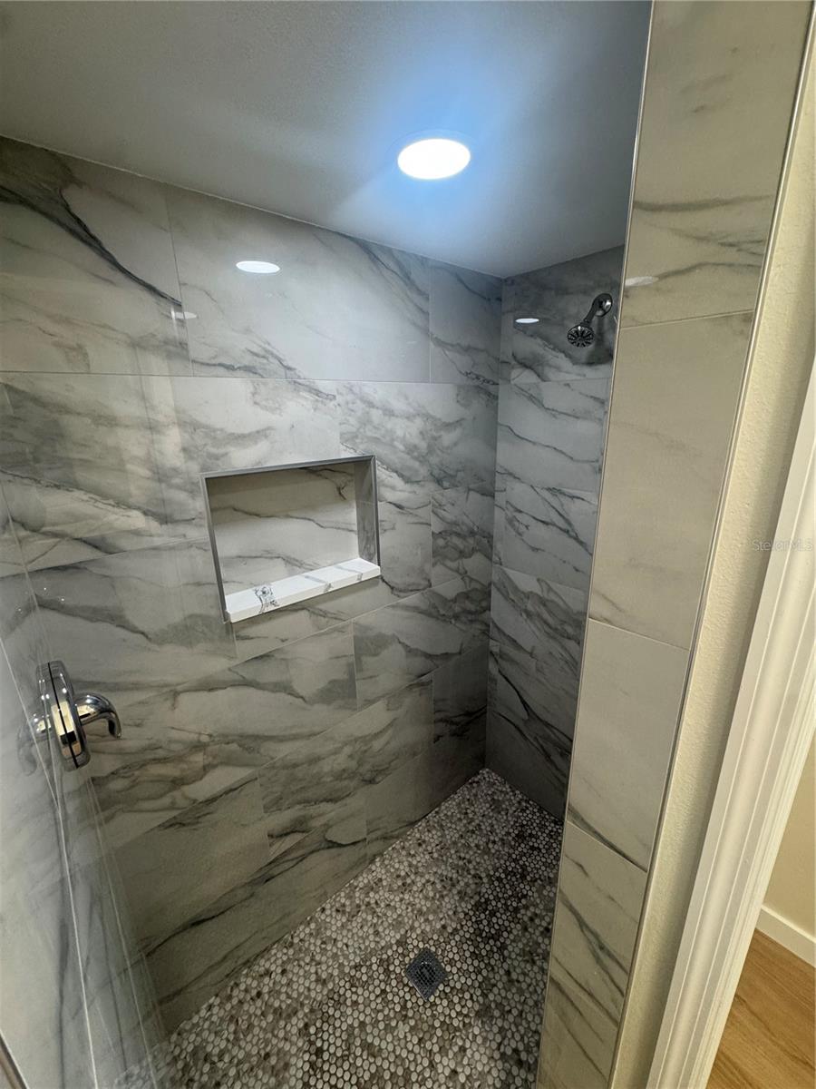 Image 19 of 25 For 2221 Cimarron Terrace