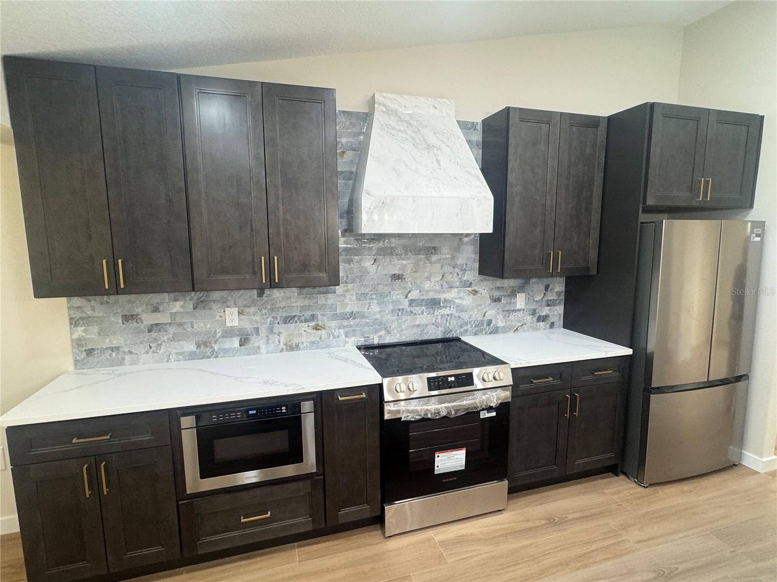 Image 3 of 25 For 2221 Cimarron Terrace