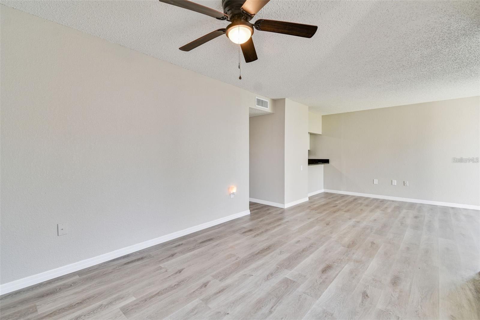 Image 20 of 51 For 726 Haven Place 726